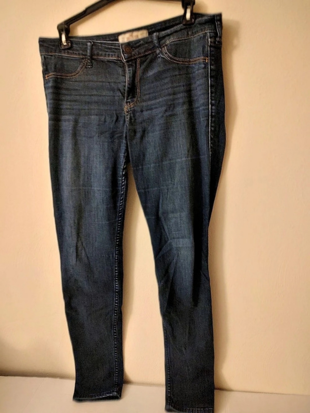 Hollister Skinny Jeans Women's Size 11R W30 L29 Dark Wash Gull Wing Pocket